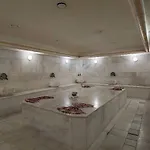 Larissa 4*