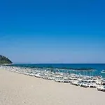 Larissa Hotel 4*