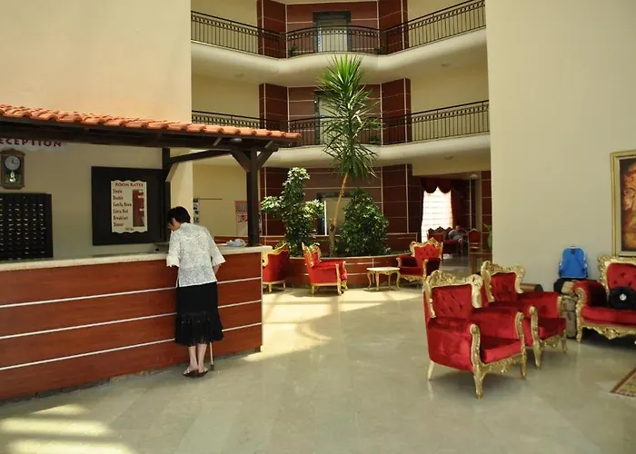 מלון Larissa קמר